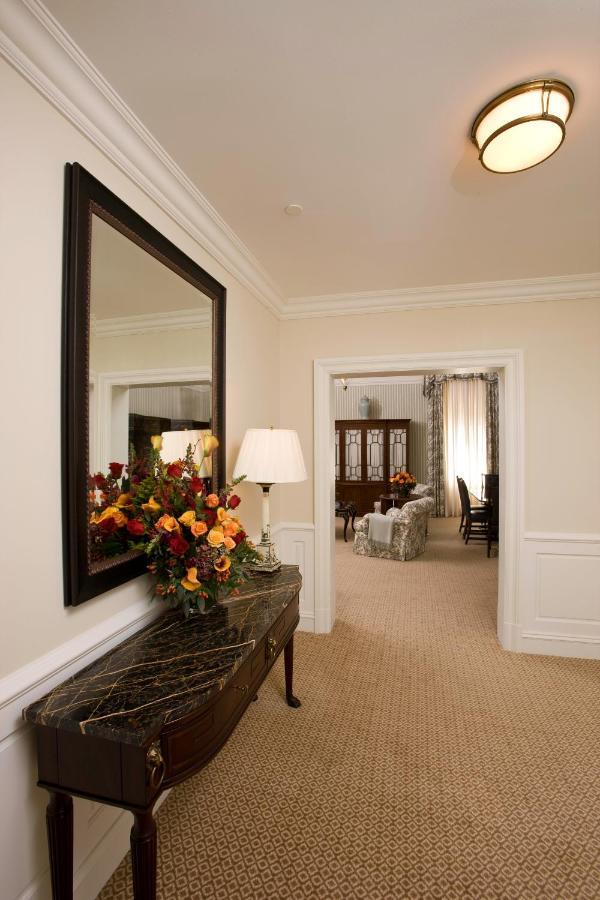 Capital Hotel Литл-Рок Экстерьер фото